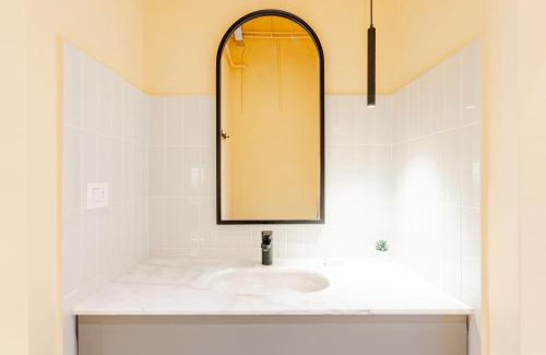 Al-'Atarin Apartment | Explore Brassbell Apartments: Family-Friendly in Downtown Alexandria