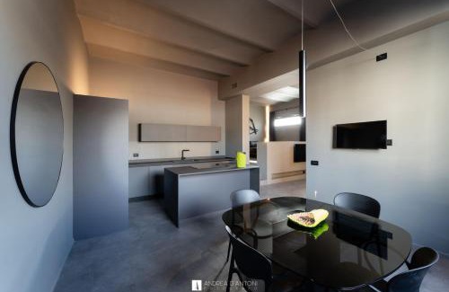 Pontedera Apartment | Family-Friendly Getaway at Grey Loft - Rated 9.6/10