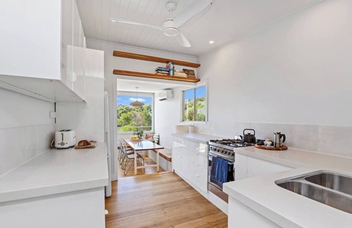 Grey River House | Grey River Beach House - 10 minutes to Wye