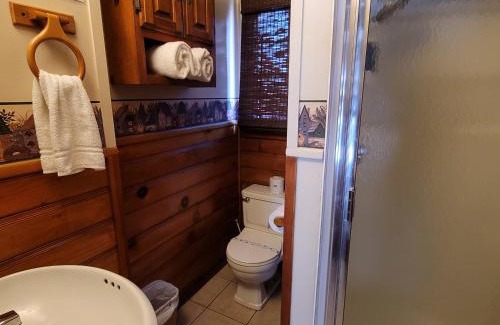 Big Bear Lake Resort | Relax at Grey Squirrel Resort: Pet-Friendly Oceanfront Retreat