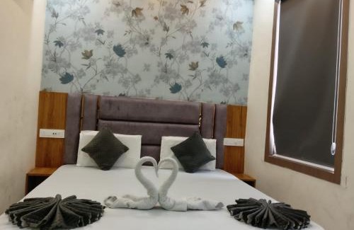 Amritsar Bed & Breakfast | Discover S4 Home Stay Hotel: Steps from Golden Temple