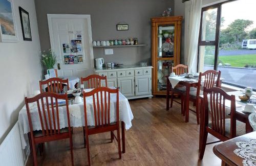 Achill Sound Bed & Breakfast | Greystone House: Guest Rated 9.4 with Onsite Restaurant