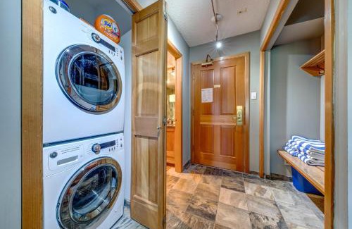 Upper Village House | Greystone Lodge 311: Ski-in, Hot Tub & Pool Access