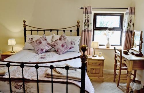 Hawes House | Welcoming Greystones Cottage - Ideal for Families