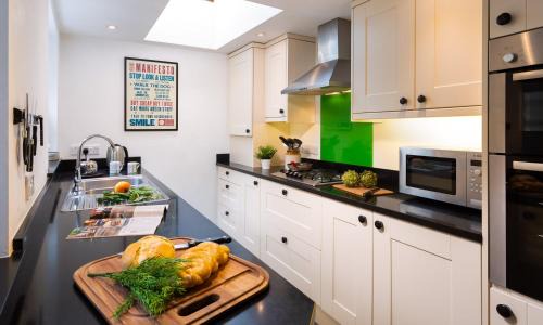 Bowness-on-Windermere House | Greystones: Family-Friendly Getaway with 4-Star Comfort