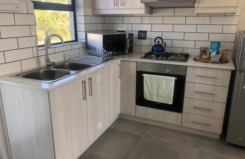 St. Helena Bay Apartment | Pet-Friendly Grietas Villa 2 - Rated 8/10 for Families