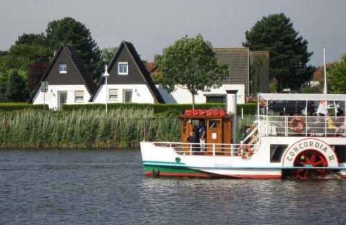 Harlesiel House | Family-Friendly Getaway at Grietje II Blaues Haus Rechts