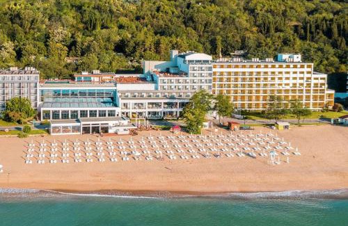 Golden Sands Hotel | Indulge at GRIFID Encanto Beach Hotel - Ultra All-Inclusive Escape