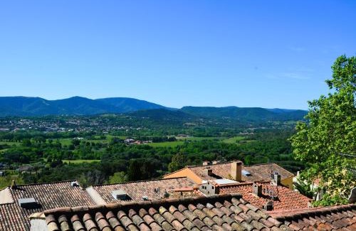 Grimaud Apartment | Pet-Friendly Getaway in the Heart of Grimaud Village