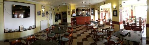 Zsorifurdo Bed & Breakfast | Pet-Friendly Grill Terasz Étterem with Breakfast & Kitchen