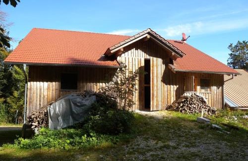Wildenranna House | Grillnhäusl: Family-Friendly Retreat with Hot Tub Access