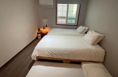 Wagol House | Discover Grim Garden Guesthouse: Rated 8.7/10 by Guests