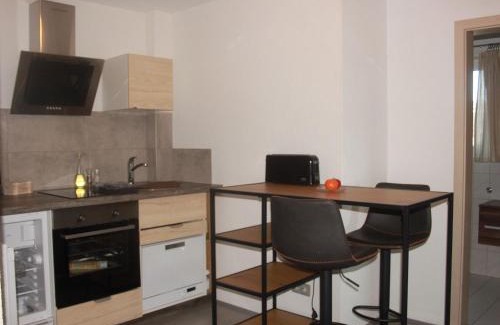 Loerrach Apartment | Welcoming Grimm's Lodge: Pet and Child-Friendly Retreat