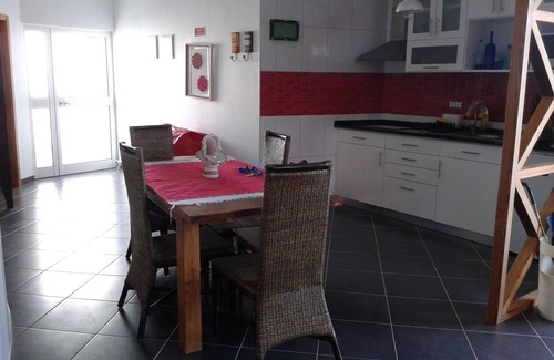 Santa Cruz da Graciosa Cottage | Unwind at Grindstone Beach Mill - Oceanfront Retreat in Graciosa