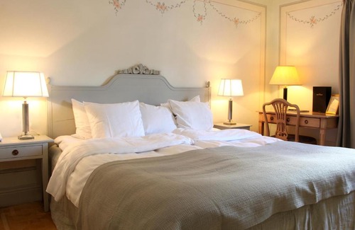 Mariefred Hotel | Discover Gripsholms Värdshus: Pet-Friendly & Pool Access