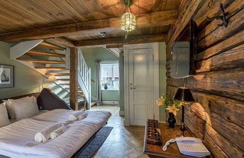 Mariefred Hotel | Discover Comfort at Gripsholms Värdshus - 4-Star Retreat