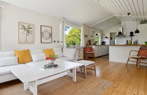 Udsholt House | Gritt: Oceanfront Haven with Spa & Family Amenities