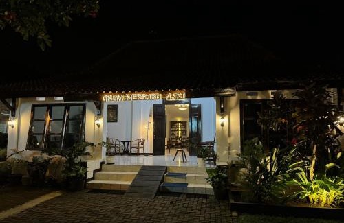 Salatiga House | Cozy Griya Merbabu Asri Homestay for Groups in Salatiga