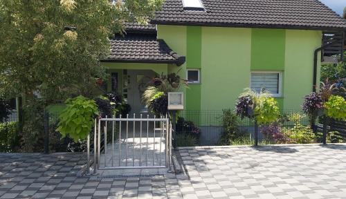 Slunj Apartment | Oceanfront Retreat at Apartman GRIZZLY | 4-Star Stay