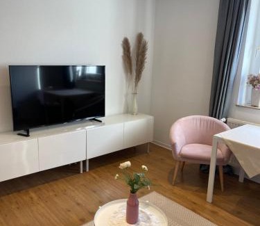 Unna Apartment | Cozy City Retreat for Families & Pets — Rated 9.4/10