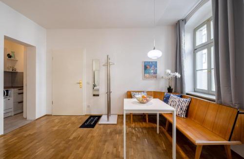 Wilsdruffer Vorstadt/Seevorstadt-West Apartment | Prime City Center Apartment with Family-Friendly Amenities