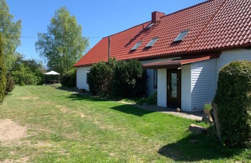 Katschow Apartment | Spacious Dargen Getaway with Large Garden & Pet-Friendly