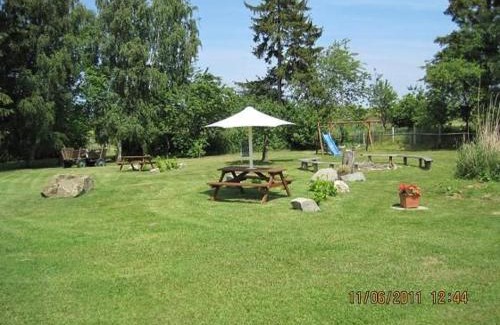 Katschow Apartment | Spacious Dargen Getaway with Large Garden & Pet-Friendly