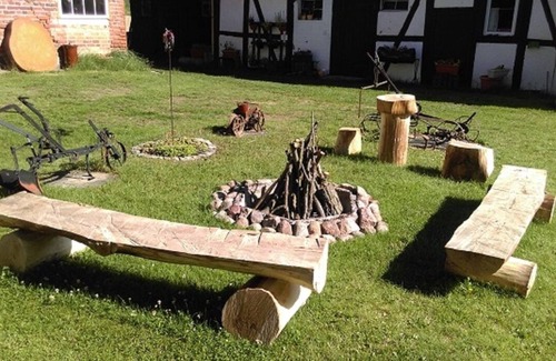 Oberhavel Apartment | Top-Rated Vacation Apartment with Private Lake Access