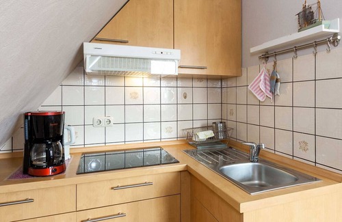 Wittmund Apartment | Guest Rated 10/10 at Gästehaus Fischer - Family-Friendly Stay