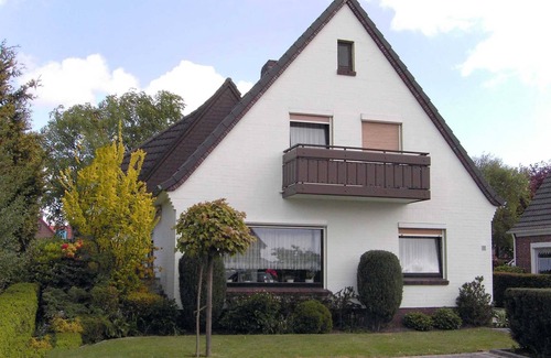Wittmund Apartment | Guest Rated 10/10 at Gästehaus Fischer - Family-Friendly Stay
