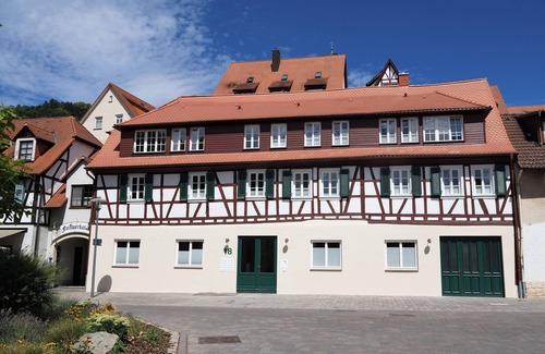 Heppenheim Apartment | Cozy Apartment with Sunny Balcony Overlooking Courtyard