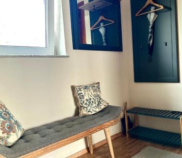 Munchen District Apartment | Spacious Apartment with Terrace, Ocean View & Hot Tub