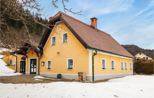 Muerzsteg House | Pet-Friendly Groes Ferienhaus Muerzsteg with Hot Tub