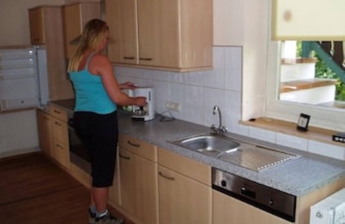 Furth Cottage | Spacious Garden Apartment for 8 in Zell am See
