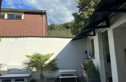 Unkel House | Welcoming Bungalow in Cultural Unkel by the Rhine River