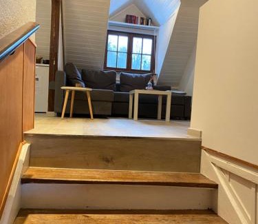Auerbach Apartment | Delightful Grossherzogliches Jagerhaus with Family-friendly Dining