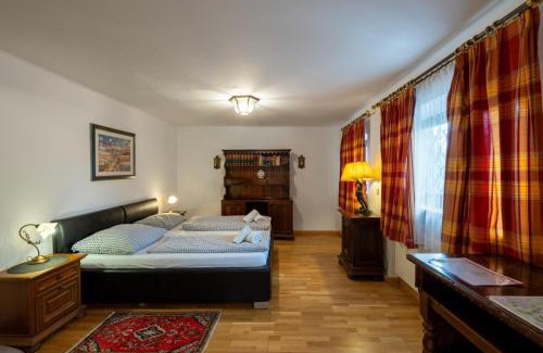 Nonntal Apartment | Spacious Apartment with Garden Terrace for Family Getaways