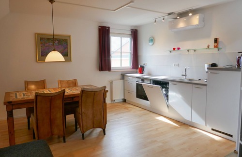Neustadt am Kulm Apartment | Inviting Getaway by the Lake in Oberpfalz with Pool