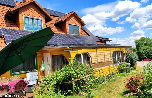 Neustadt am Kulm Apartment | Inviting Getaway by the Lake in Oberpfalz with Pool