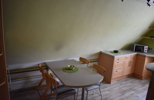 Affoldern Apartment | Idyllic Vacation Apartment by Affolderner See with Pool