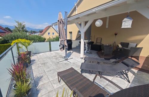 Zeltweg Apartment | Spacious Apartment with Terrace & Pet-Friendly Amenities