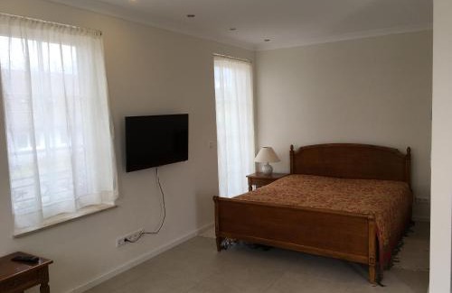 Odenthal Apartment | Tranquil Central Apartment with Breakfast - Rated 9.3/10