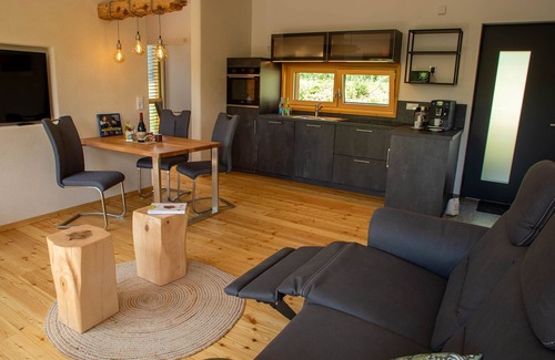 Bad Alexandersbad Apartment | Cozy Retreat for Two with Private Sauna and Kitchen Access