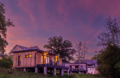 Bad Alexandersbad Apartment | Cozy Retreat for Two with Private Sauna and Kitchen Access