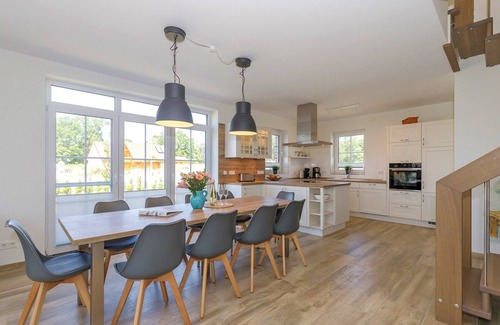 Biendorf House | Spacious Küstennest Holiday Home for Families and Friends