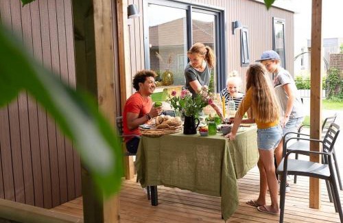 Voorthuizen House | Groepsvakantie op de Veluwe – 4 losse lodges voor 24 personen op Vakantiepark De Boshoek