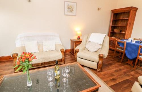 Masham House | Gromit Cottage: Pet-Friendly Getaway with High Guest Ratings