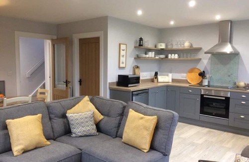 Castlewellan House | Gromoth Mountain View Cottages: Lichen Cottage Awaits