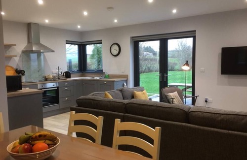 Castlewellan House | Gromoth Mountain View Cottages: Lichen Cottage Awaits