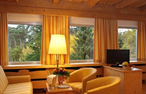 Bergisch Gladbach Hotel | Discover Gronauer Tannenhof: Family-Friendly Retreat